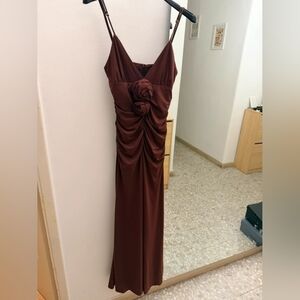 Elegant Brown Sleeveless Dress